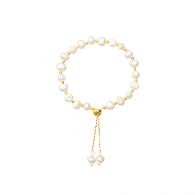 Natural freshwater pearl bracelet