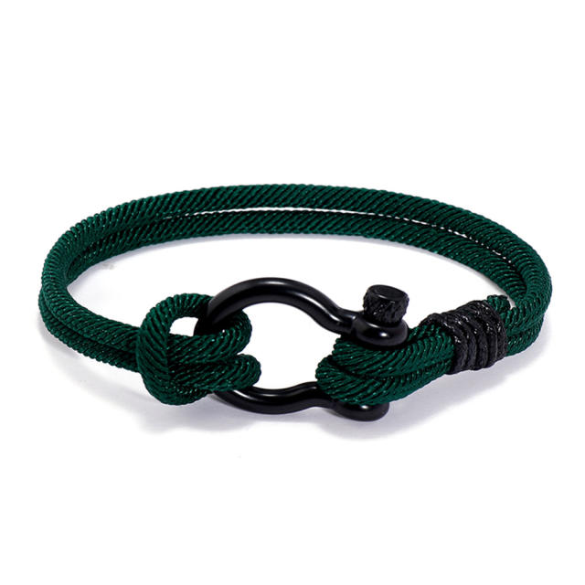 Horseshoe bucklet string bracelet for men