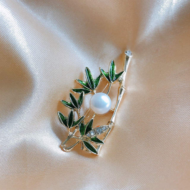 Vintage pearl bamboo brooch