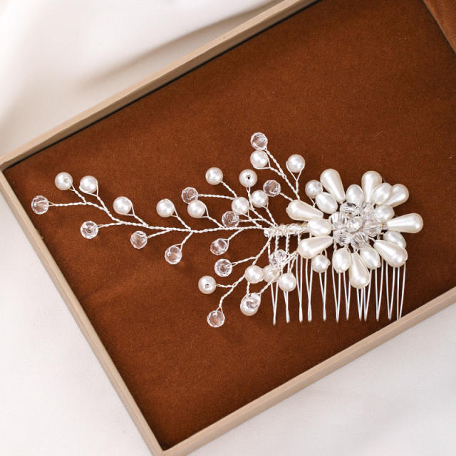 Handmade pearl flower bridal hair combs