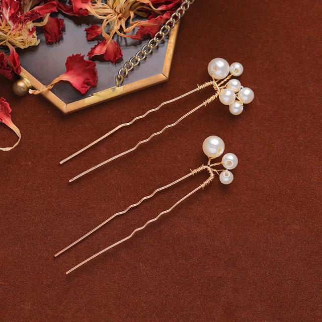 Pearl hair pins for wedding