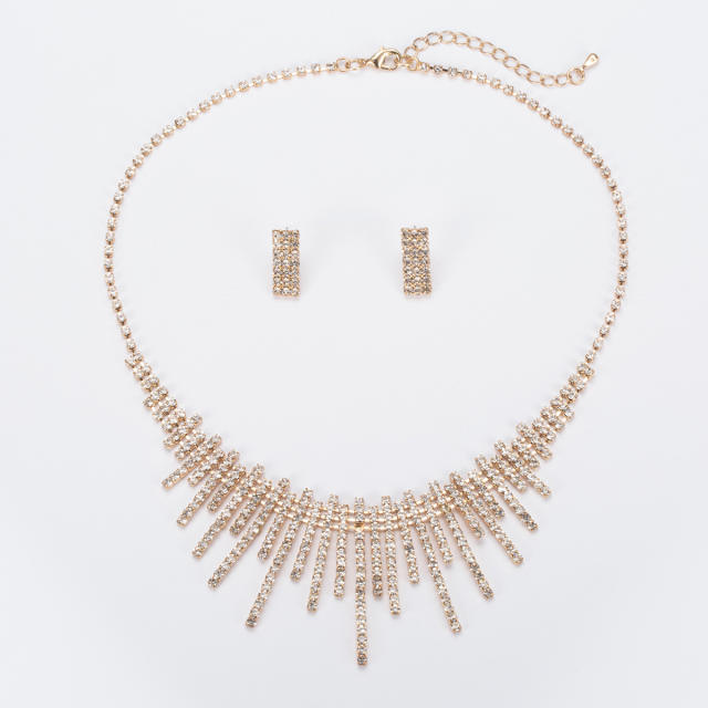 Chic pave setting rhinestone necklace set