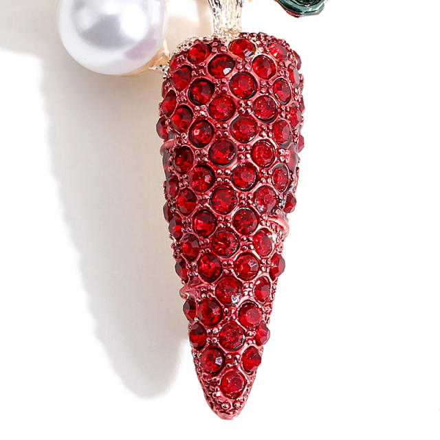 Diamond carrot fashion pearl brooch