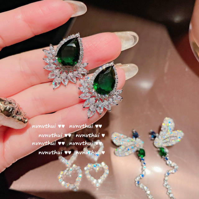 18K gold Retro emerald dragonfly diamond zircon necklace ring ear stud earring set