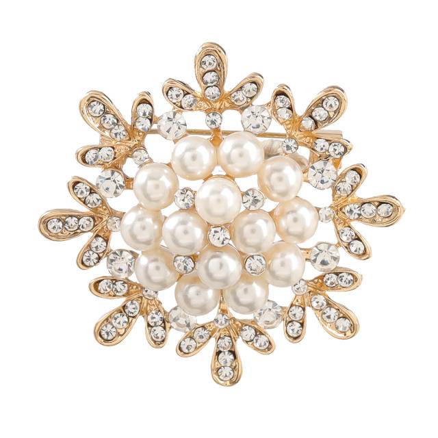 Diamond and pearl beaded brooch