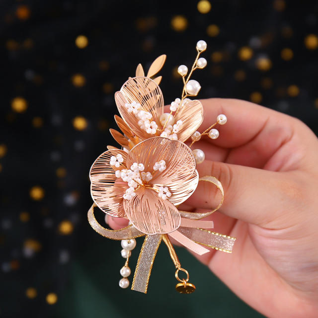 Handmade bloom flower wedding hair accessory