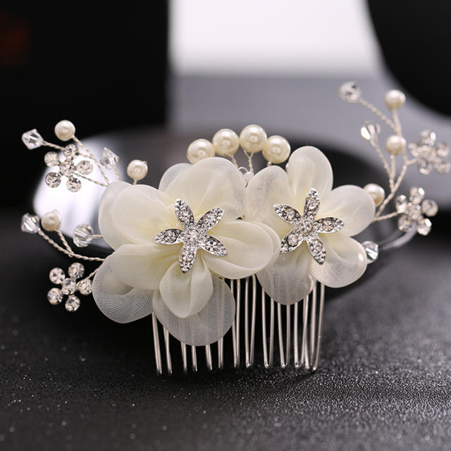White flower pearl bridal hair combs
