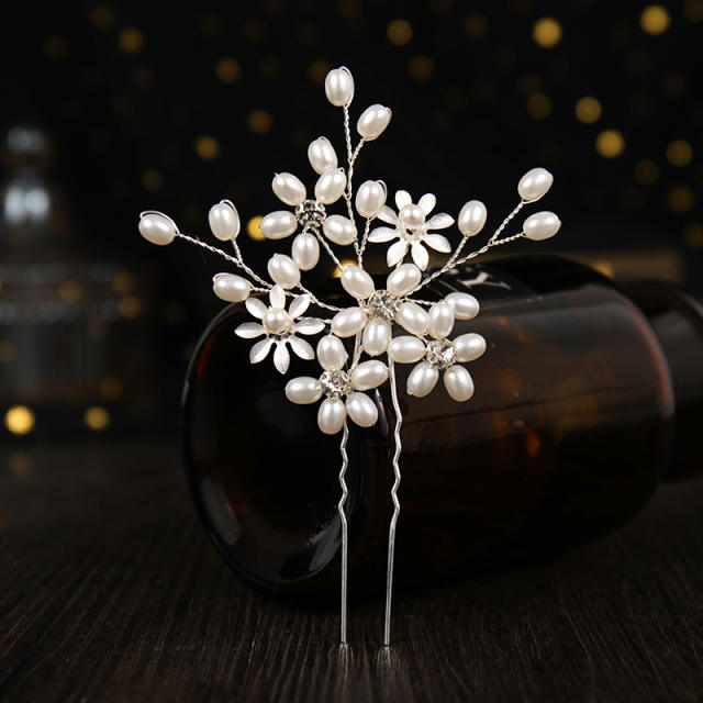 Pearl bridal hairpins