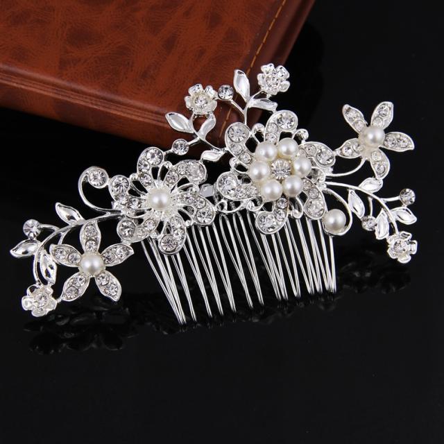 Pearl flower bridal hair combs