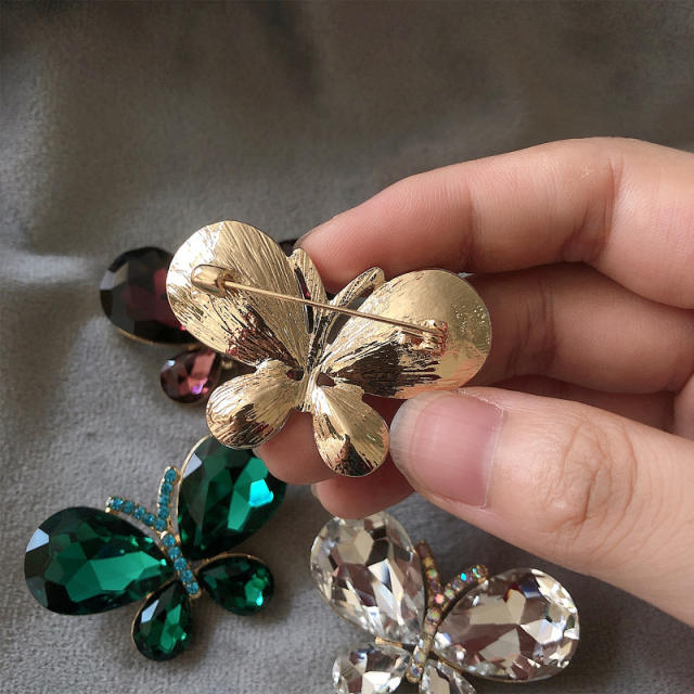 Simple crystal butterfly brooch