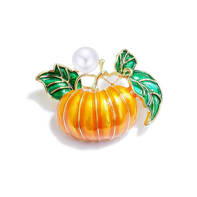 Fashion pearl pumpkin brooch