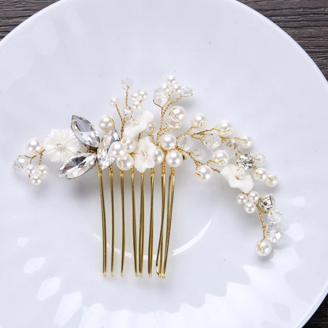 Handmade pearl flower bridal hair comb