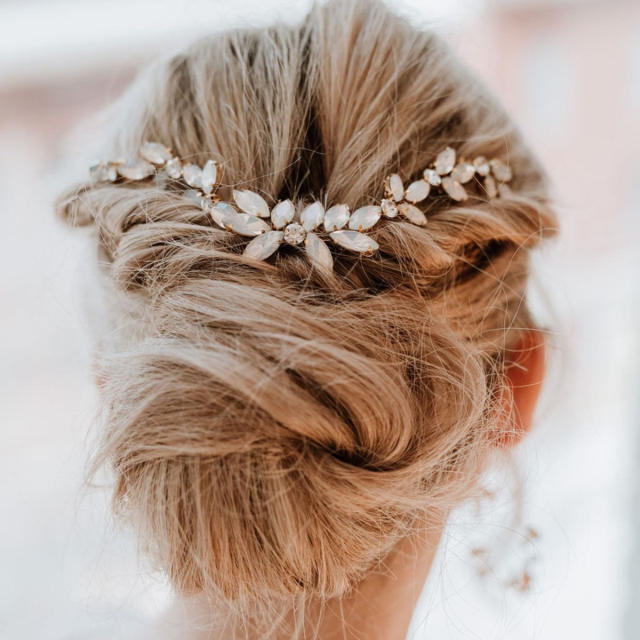 Fashionable long diamond-embedded bridal hair comb