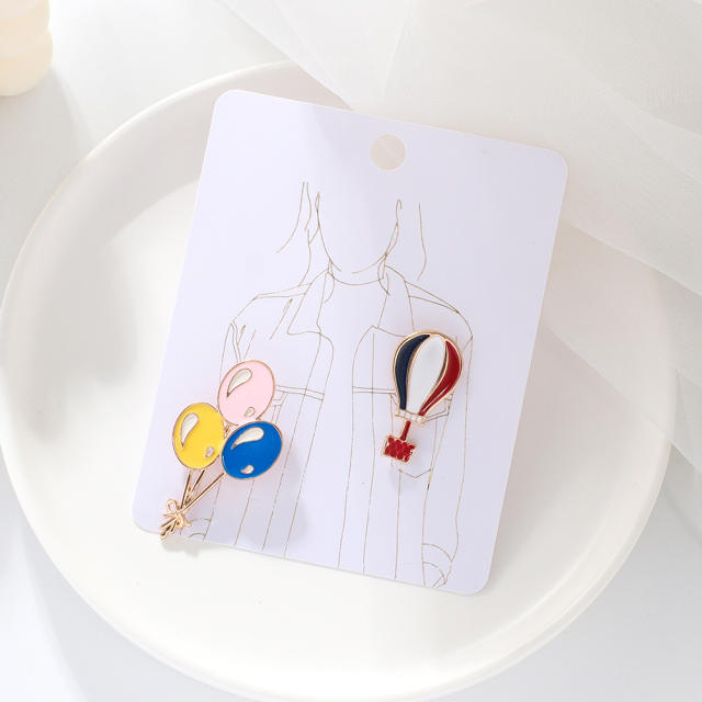 Colorful balloon brooch set for kids