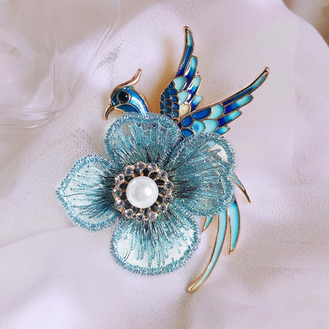 Embroidery flower enamle bird brooch