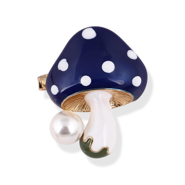 Popular pearl small mushroom brooch