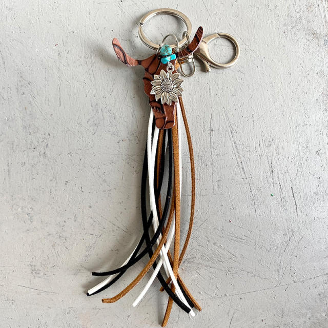 Western style leather cow head-shaped tassel keychain