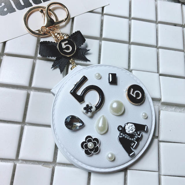 Flower pearl mirror keychain