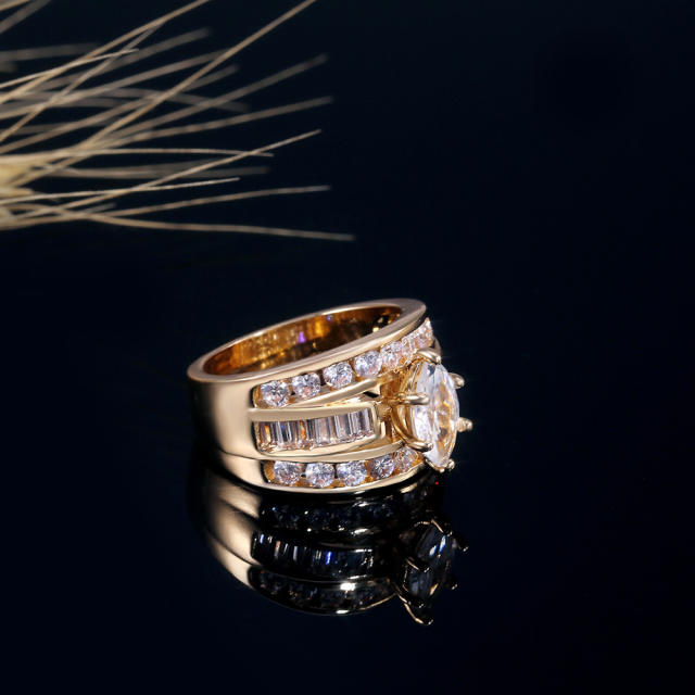 Women's copper inlaid zircon ring