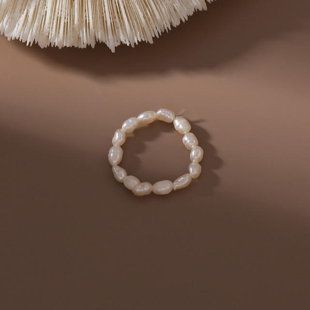 Baroque freshwater pearl finger ring