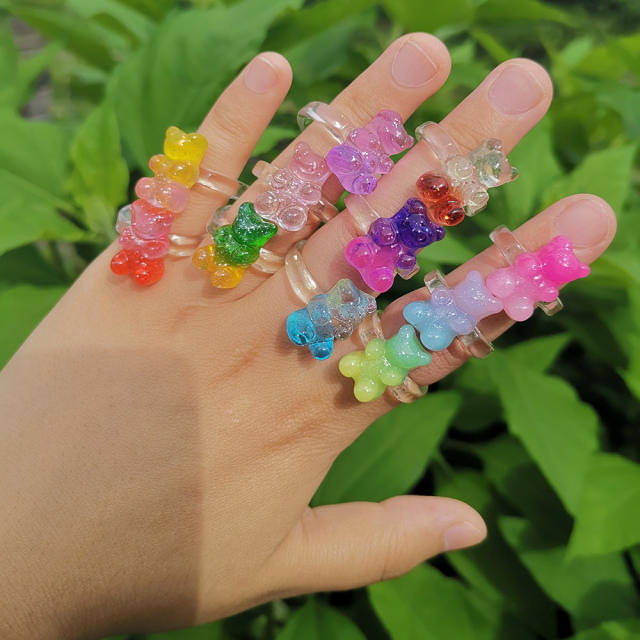 Color bear acrylic finger ring