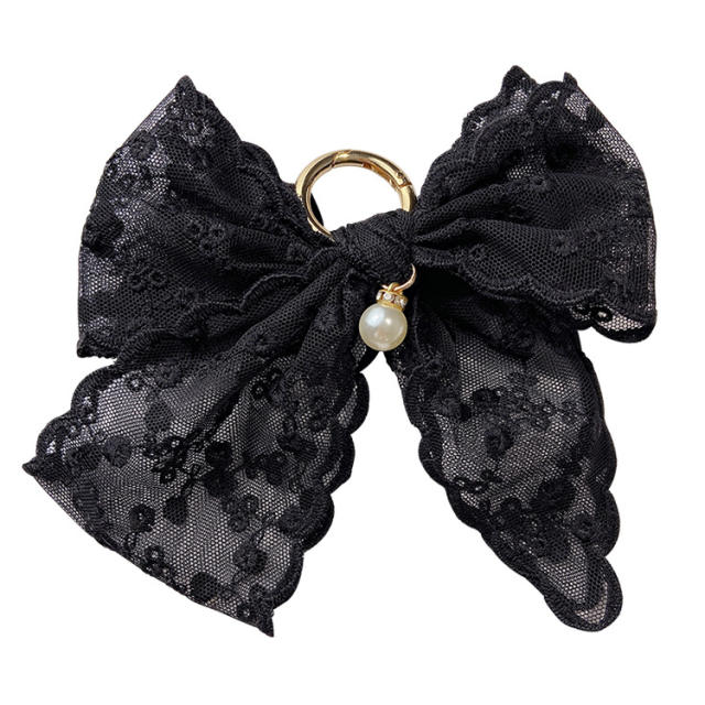 Lace bow pearl keychain