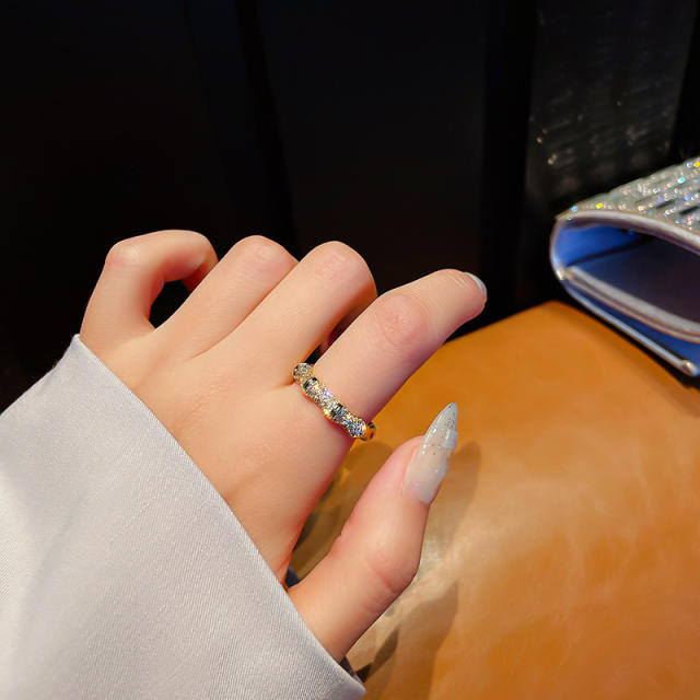 Diamond bamboo open finger ring