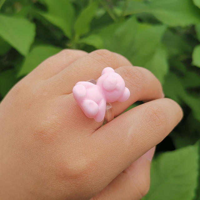 Candy color bear resin finger ring