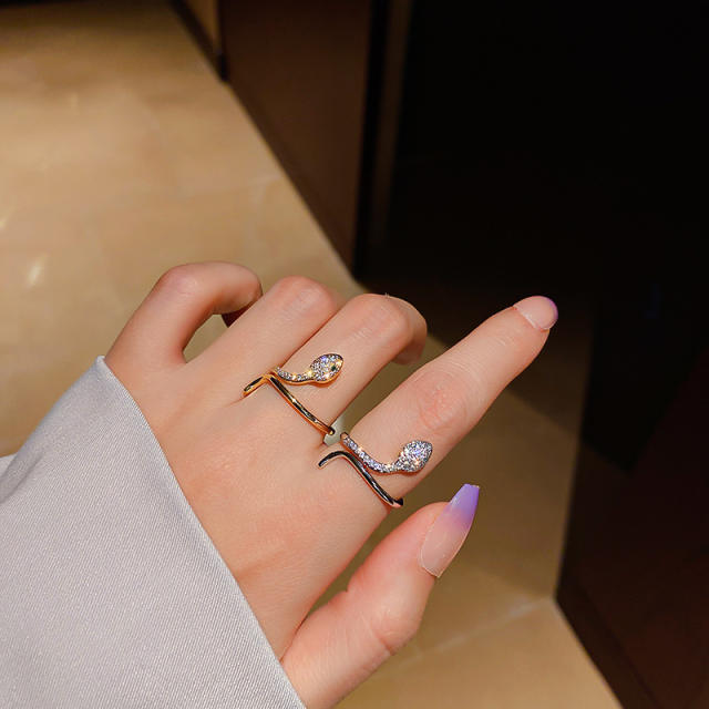 Diamond snake open finger ring