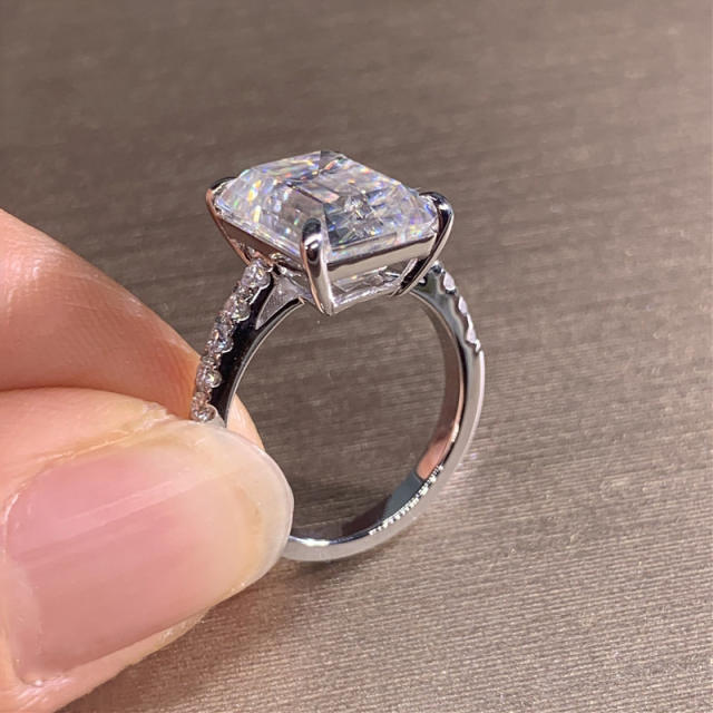 Princess cut wedding ring