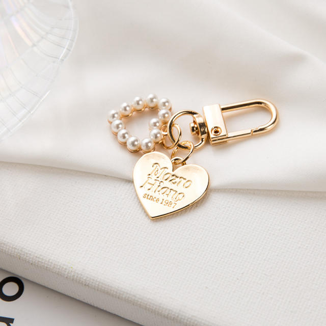 INS cute shell heart charm keychain