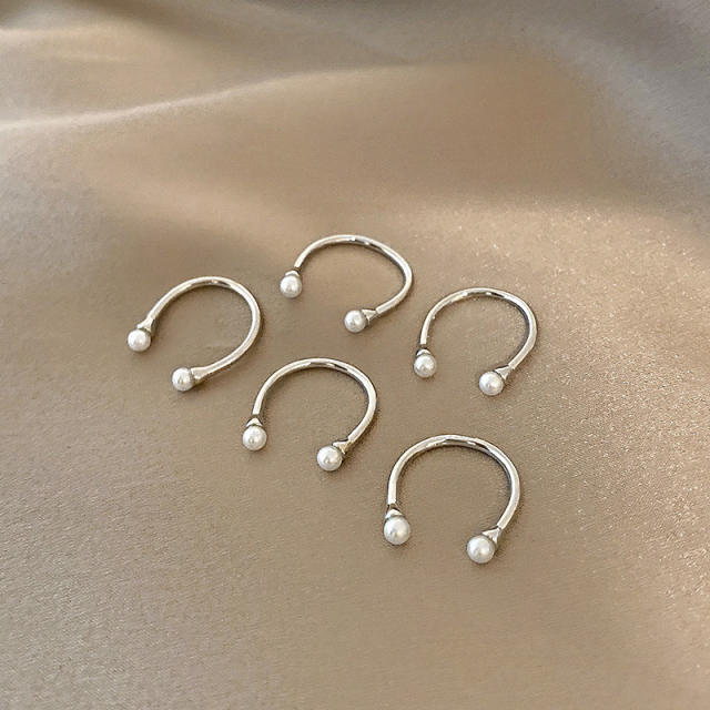 Pearl U-shaped rings 5 pcs set