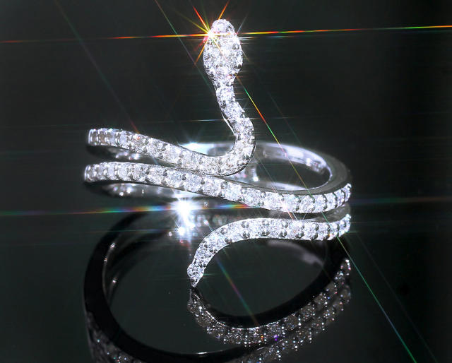 Diamond rhinestone snake finger ring