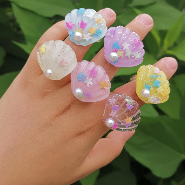 Color resin shell finger ring