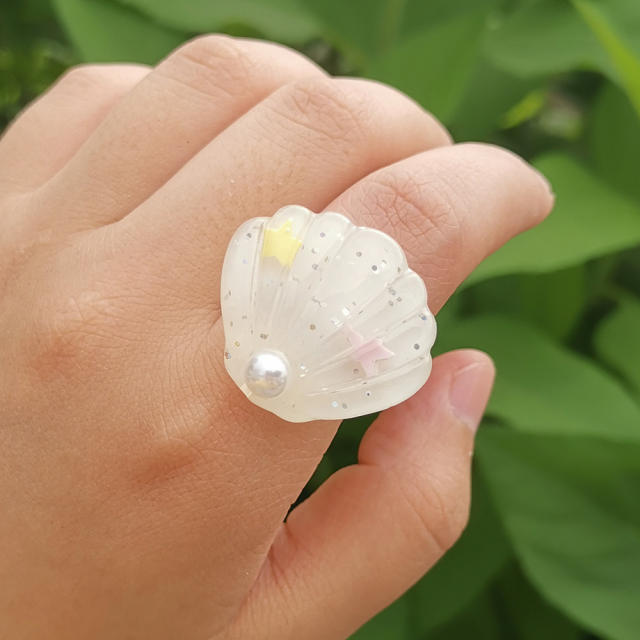 Color resin shell finger ring