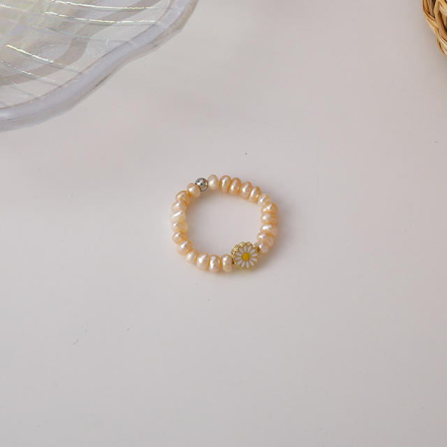 Daisy freshwater pearl adjustable finger ring