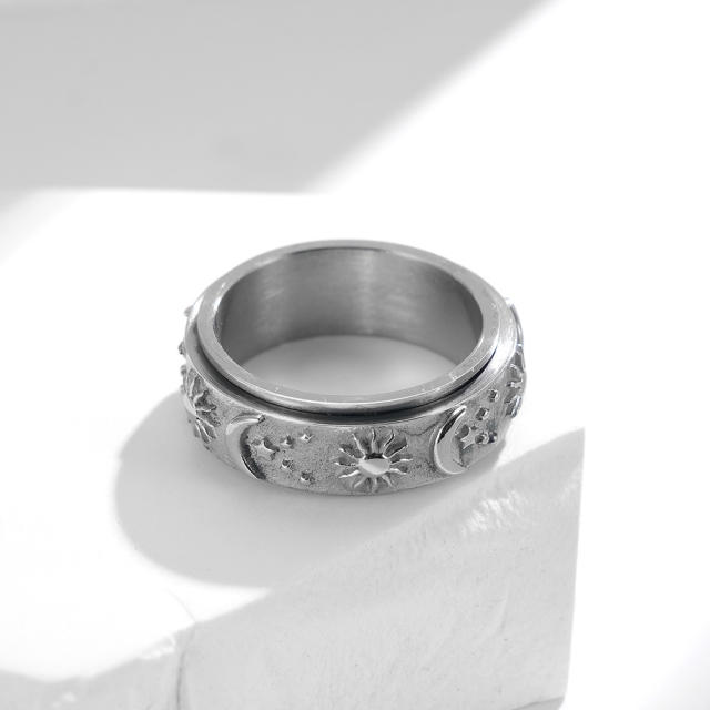 Sun Moon and Star titanium steel can be rotatable ring