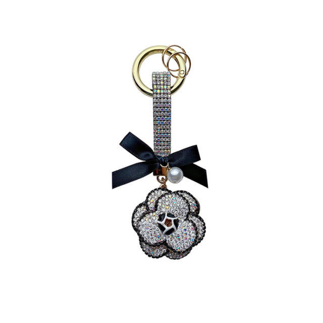 Diamond flower pearl keychain