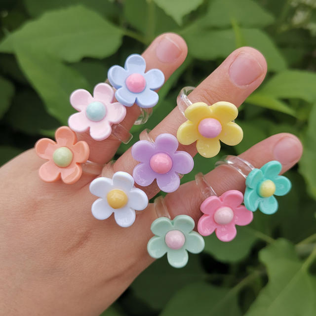 Bloom flower resin finger ring