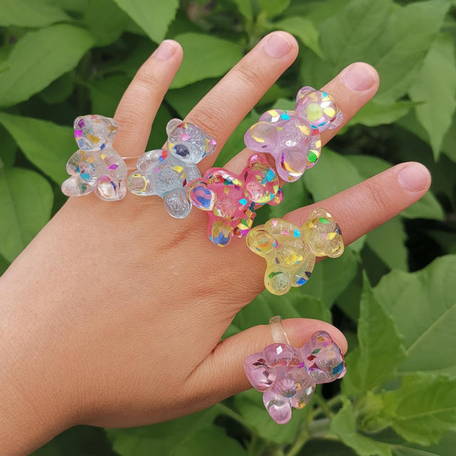 Cute bear color resin finger ring