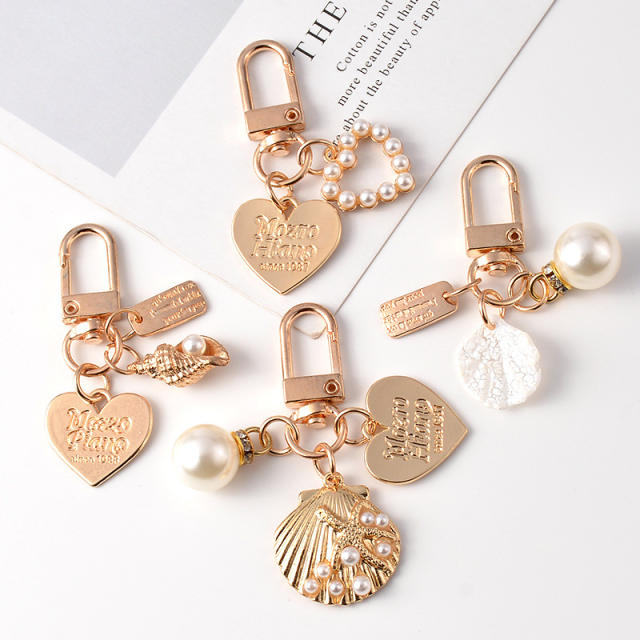 INS cute shell heart charm keychain