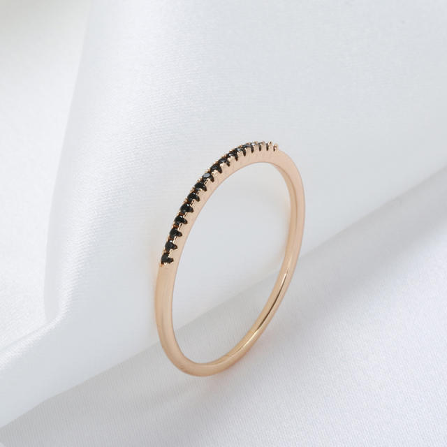 Fashion inlaid black zircon rose gold ring