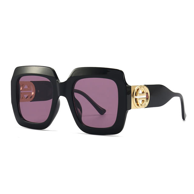 Square frame sunglasses