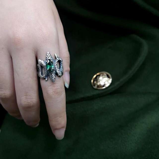 Vintage Snake inlaid emerald ring
