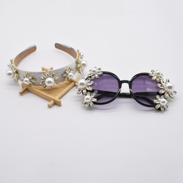 Fashion pearl flower sunglasses