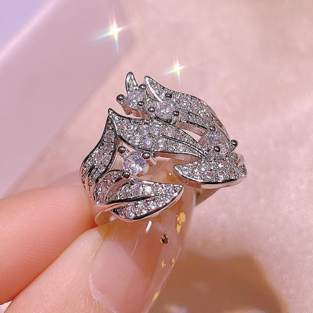 New leaf shape diamond ring