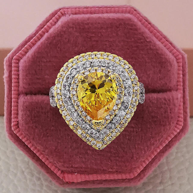 Luxury yellow color pear cut cubic zircon wedding rings