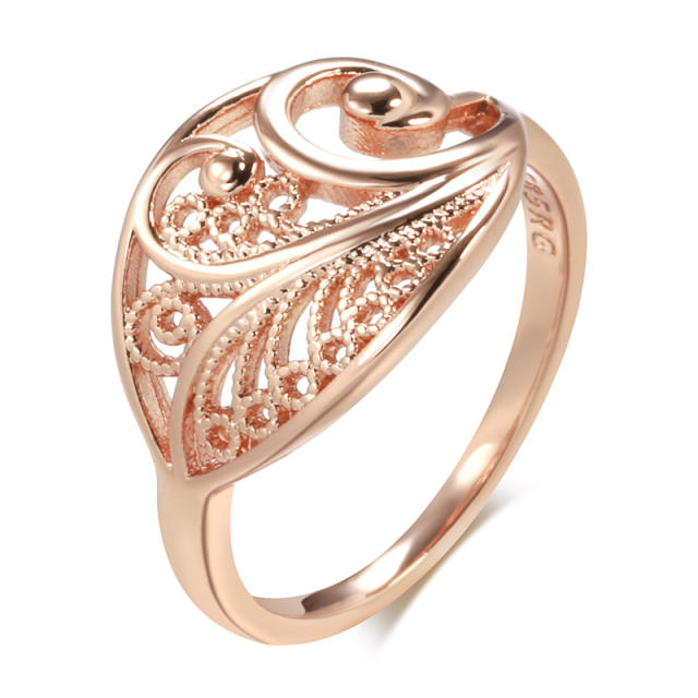 Fashion hollow rose gold ring