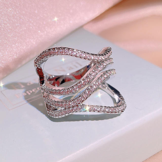 New Diamond-embedded multi-layer irregular shape ring