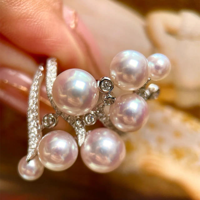 Elegant pearl statement ins openning rings